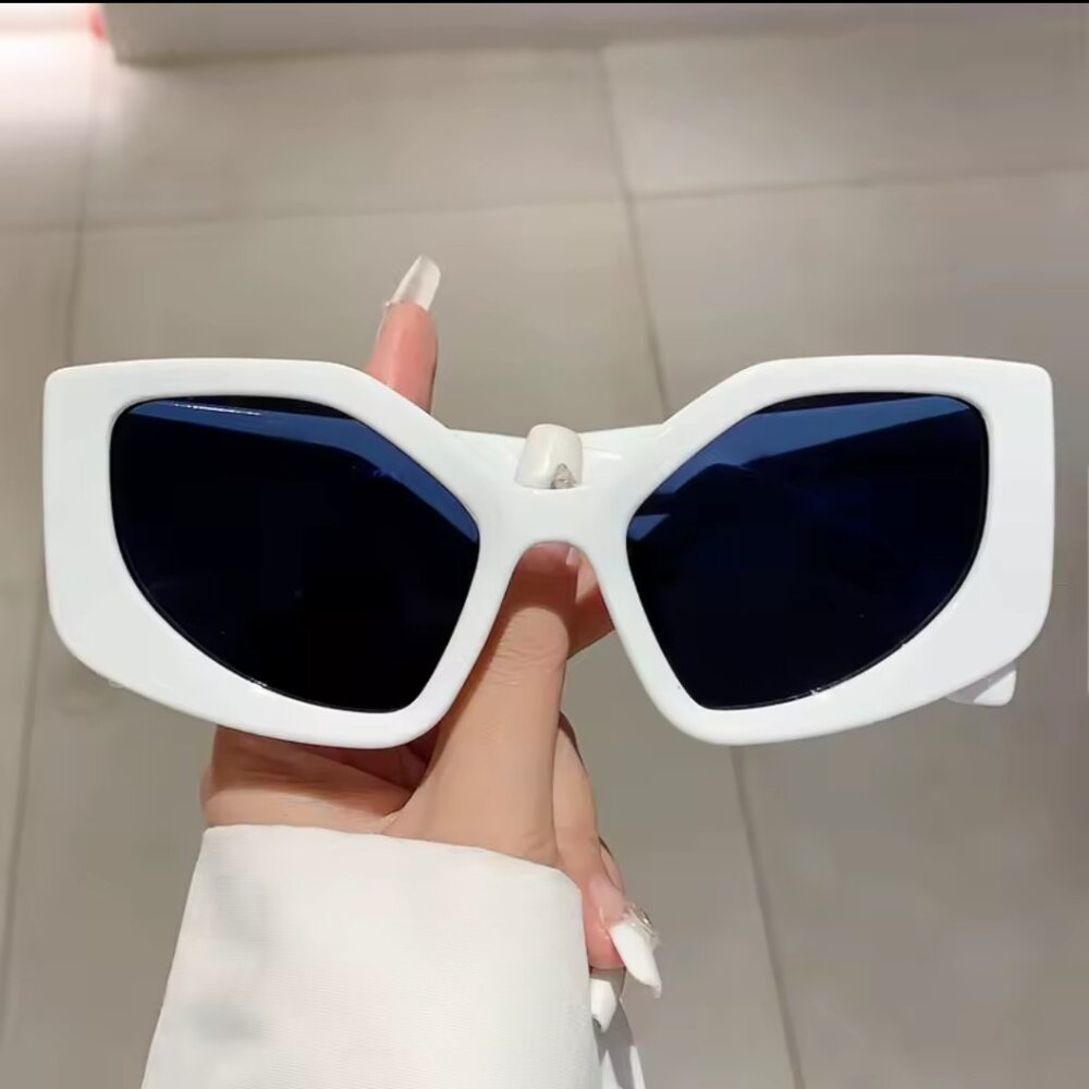 Polygonal Sunglasses - Picture 4 of 4